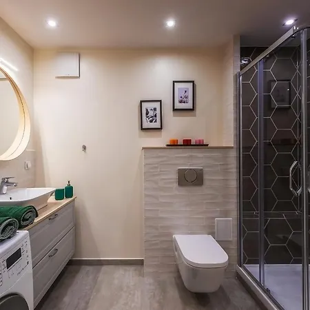 Hotel apartamentowy Angel Plaza - Old Town